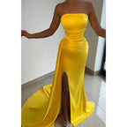 Vestidos de fiesta largos amarillos con pliegues y abertura lateral sin tirantes 