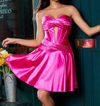 Homecoming-Kleider, trägerlos, ausgeschnitten, A-Linie, kurzes Kleid aus Stretch-Satin