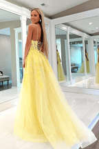 Vestido de fiesta de corte A con arreglo floral