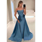 Wunderschönes und bezauberndes A-Linien-Ballkleid mit schulterfreiem, trägerlosem Schlitz und Blume