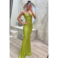 Vestido de noche largo con lentejuelas brillantes y tirantes finos 