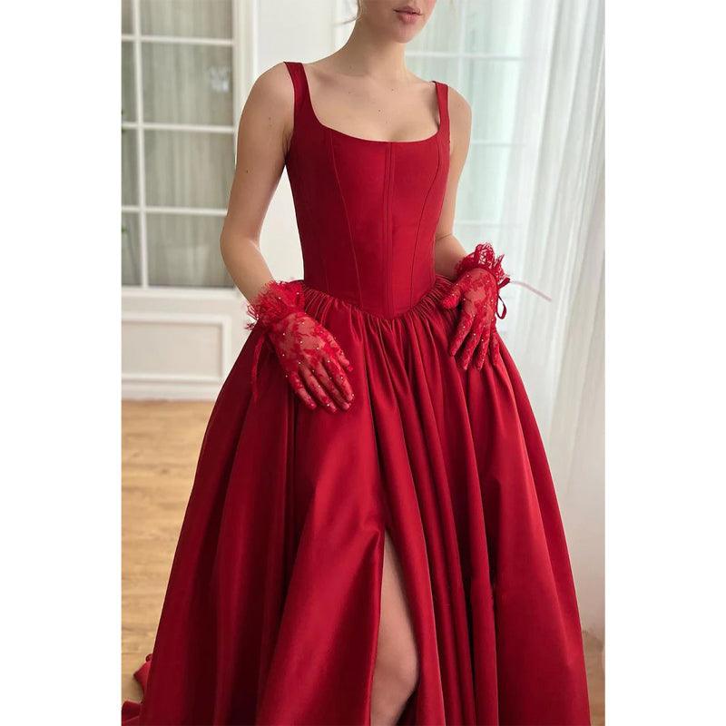 Vestido de noche de satén con tirantes finos, corte en A y cola con abertura lateral para fiesta y graduación 