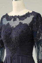 Vestido de madre de la novia asimétrico con mangas largas