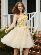Vestidos de fiesta con encaje floral y corte A de tul minivestido