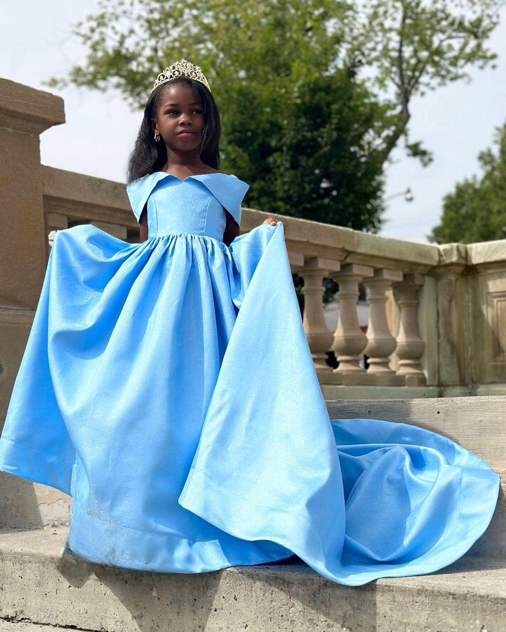Vestido de fiesta de cumpleaños de satén azul encantado para niñas 