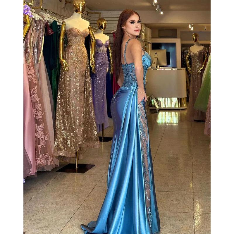 Vestido de fiesta largo de satén con encaje y lentejuelas fruncidas 