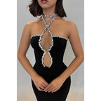 Vestido de noche largo negro con escote halter y cuentas, único y escotado 