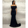 Vestido de noche largo con hombros descubiertos y corte tubo/columna sencillo 