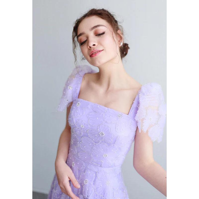 Elegante y lujoso vestido de fiesta de noche con apliques cuadrados en forma de A
