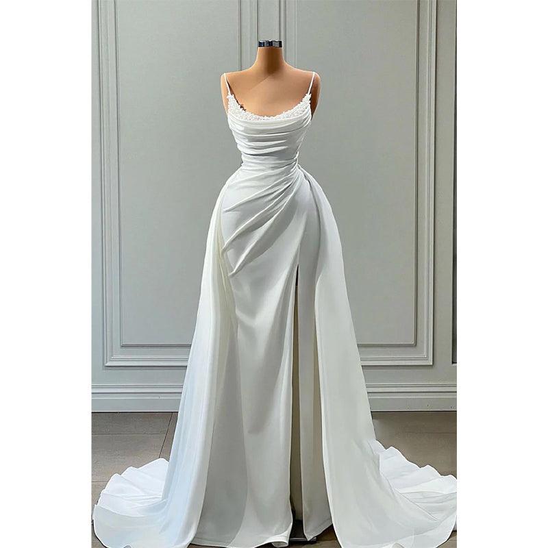 Vestido de noche largo con escote redondo, pliegues de cuentas y tirantes de satén