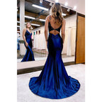 Vestido de fiesta largo estilo sirena con escote en V pronunciado y cuentas