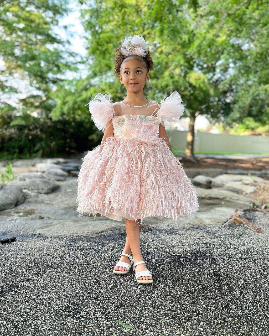 Elegantes rosa Schmetterling Verzierungen Baby Mädchen Kleid 