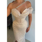 Sexy V-Ausschnitt One-Shoulder-Meerjungfrau-Abendkleid mit Schlitz 