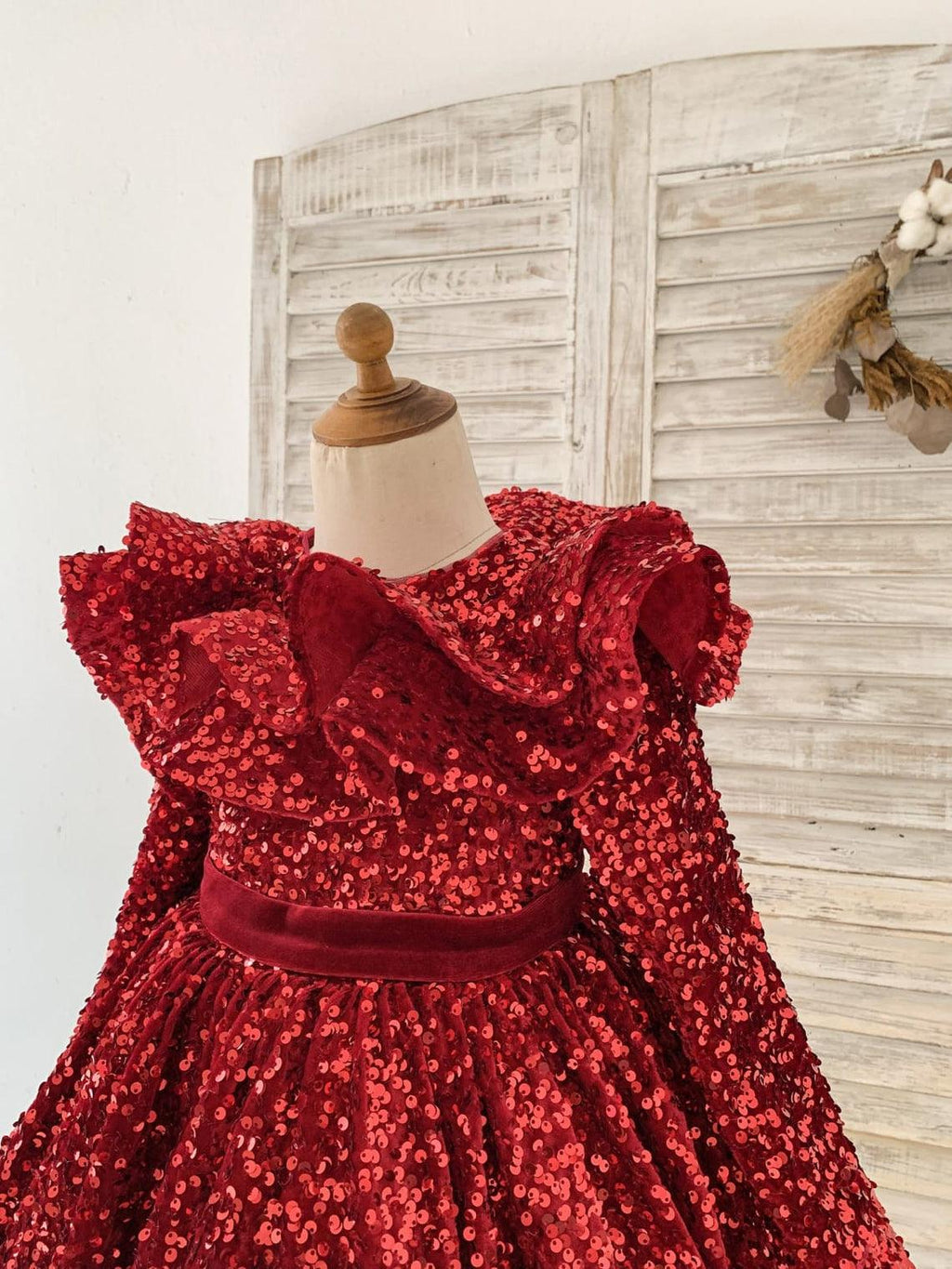 Vestido de niña burdeos hasta la rodilla de terciopelo con lentejuelas 