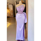 Vestido de fiesta largo con escote pronunciado, sin tirantes, con flecos y cuentas, color lila, con pliegues brillantes 