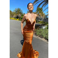 Vestido de fiesta largo sencillo con escote en V pronunciado y tirantes finos 