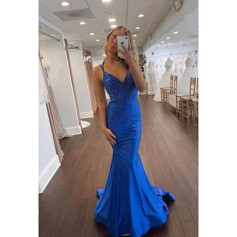 Vestido formal de noche de graduación sin mangas con lentejuelas y escote en V de corte trompeta/sirena