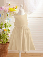 Elegantes A-Linien-Satin-Kleid mit V-Rücken und Schleife, knielang, Blumenmädchenkleid