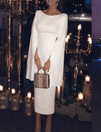 Vestido de novia elegante con corte en forma de tubo o columna, para fiesta, largo hasta la rodilla, manga larga, cuello joya, satén, espalda descubierta y color puro.