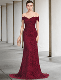 Vestido elegante de sirena/trompeta para madre de la novia, hombros descubiertos, cola larga/cepillo, encaje, manga corta con apliques