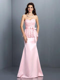 Vestidos de dama de honor largos de satén sin mangas con escote corazón de encaje y corte trompeta/sirena