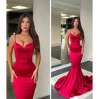 Vestido de fiesta sencillo de sirena con tirantes finos