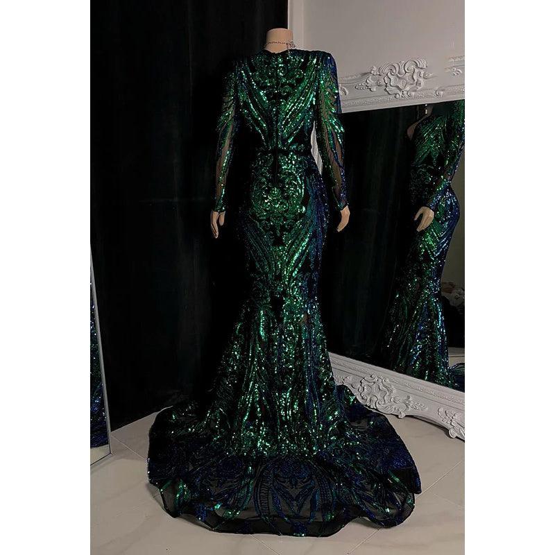 Glamouröses und dramatisches ärmelloses Abend- und Partykleid im Meerjungfrauen-Stil mit Pailletten