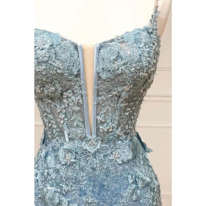 Langes Ballkleid mit Spaghettiträgern, Pailletten-Applikationen und Schlitz