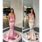 Vestido de fiesta sencillo de sirena con tirantes finos