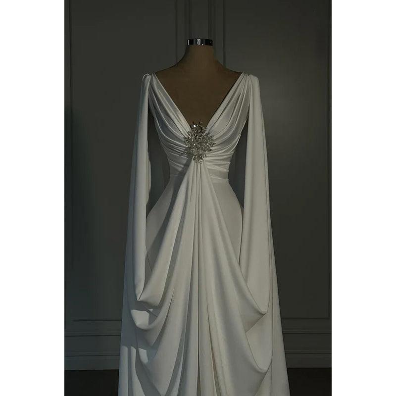 Elegante y lujoso vestido de fiesta de noche con escote en V, mangas largas y fruncido.