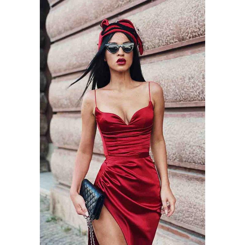 Vestido de noche largo fruncido con tirantes finos y abertura para fiesta de graduación