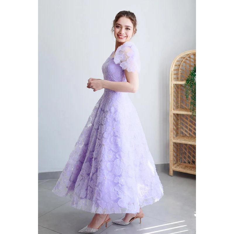 Elegante y lujoso vestido de fiesta de noche con apliques cuadrados en forma de A