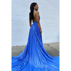 Vestido sencillo e informal de corte A con cuello halter, sin mangas, con abertura lateral y espalda descubierta para fiesta y graduación