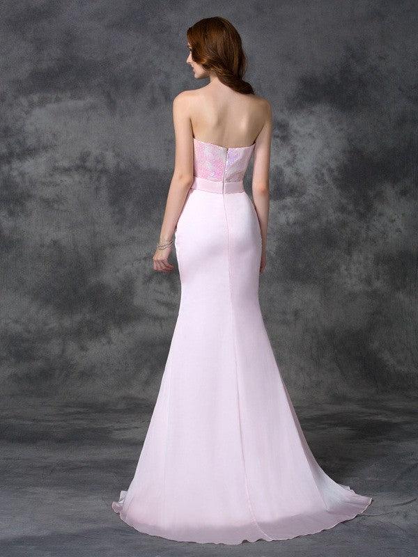 Vestidos de dama de honor largos de satén y gasa, sin mangas, con escote corazón y cuentas, corte trompeta/sirena
