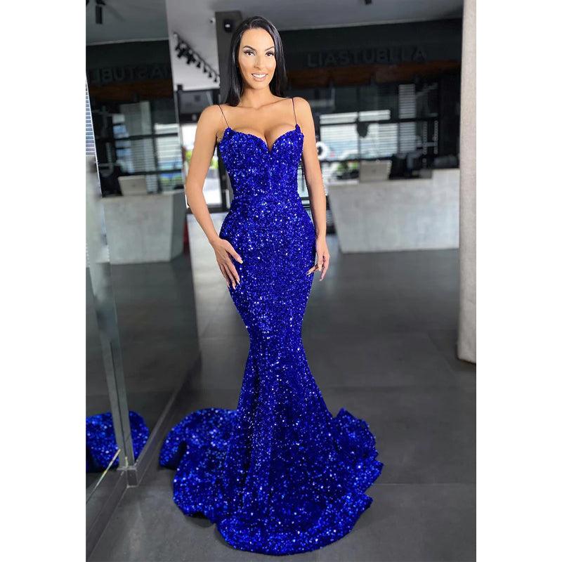 Vestido de fiesta largo de sirena con lentejuelas y tirantes finos y purpurina 