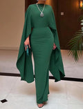 Elegantes, formelles, bodenlanges, ärmelloses Abendkleid mit Rundhalsausschnitt und Chiffon-Umhang und gerüschtem Schlitz