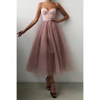 Vestido de fiesta de graduación sencillo con escote en V y tirantes finos 