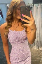Enges, figurbetontes blaues Homecoming-Kleid, rückenfreies Partykleid