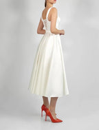 Vestidos de novia de satén con pliegues, corte A, escote redondo, sin mangas, largo hasta la rodilla, color liso