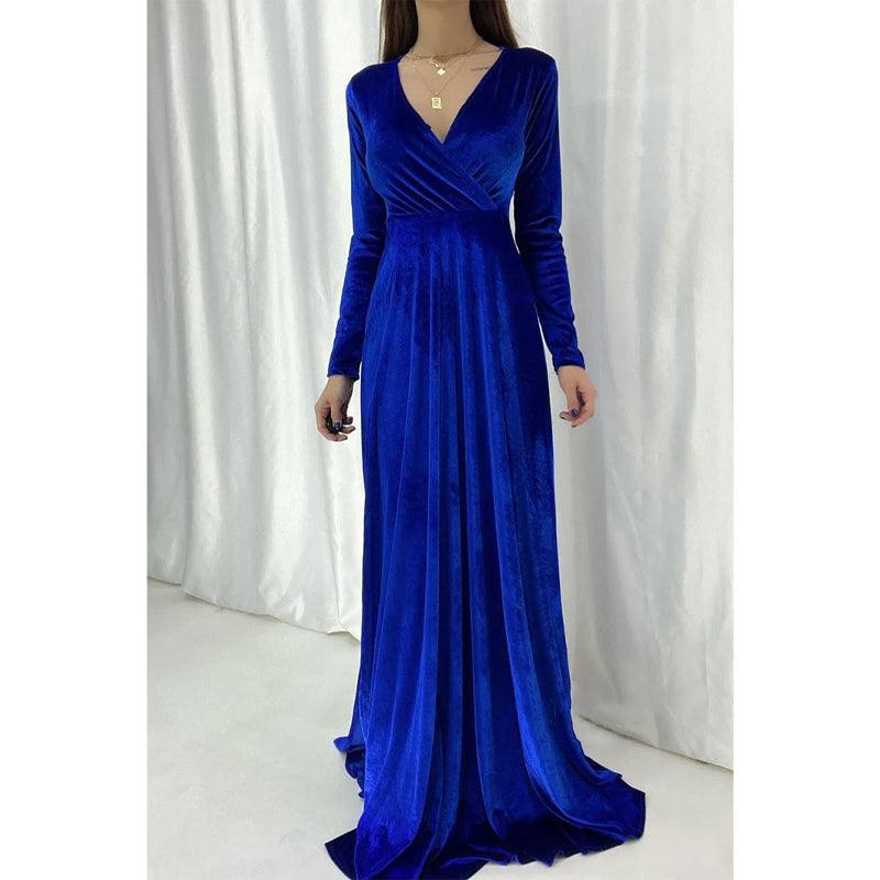 Vestido de noche largo y sencillo de terciopelo con escote en V y mangas largas, sexy y atractivo. 
