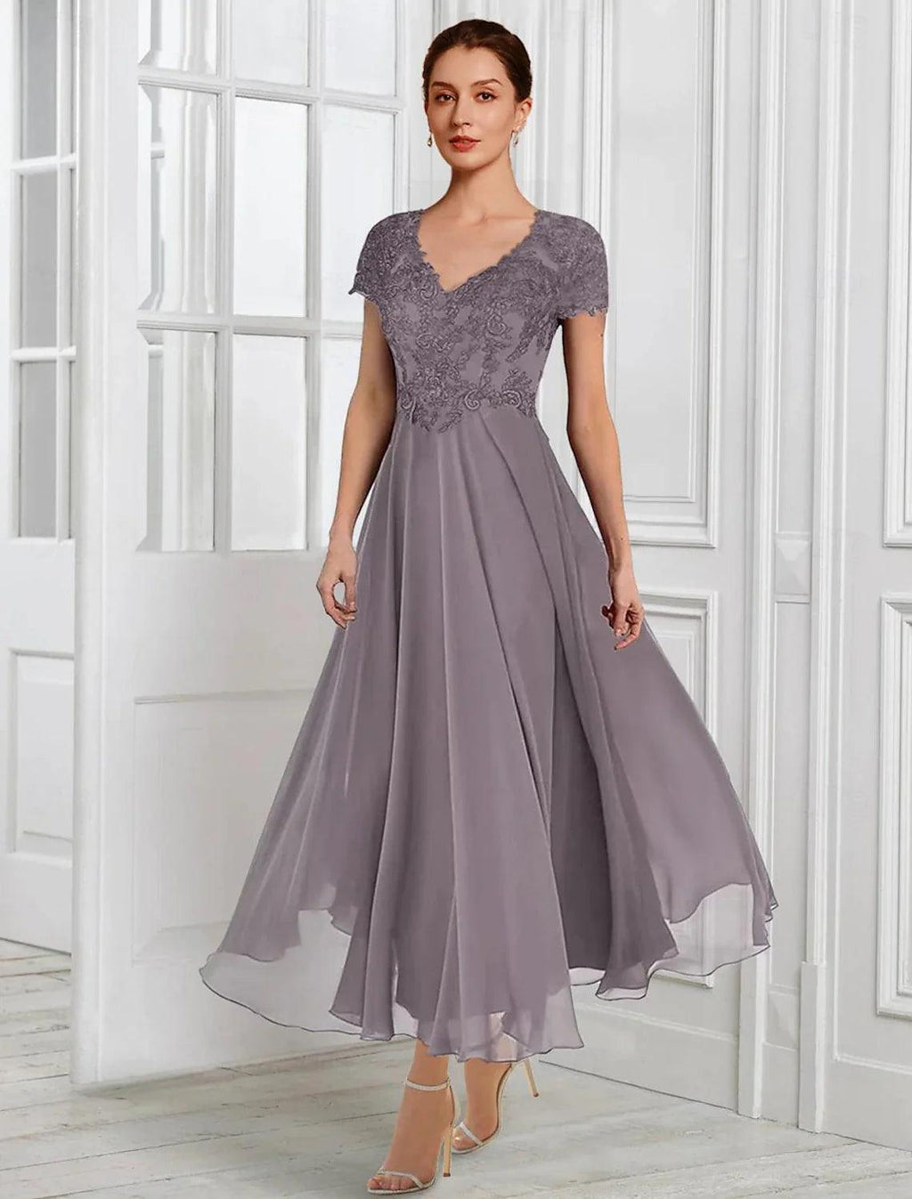 Vestido de madre de la novia, elegante, formal, para invitada de boda, escote en V, largo hasta la rodilla, de gasa, con encaje, manga corta, chaqueta y pliegues.