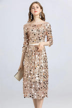 Glitzerndes Pailletten-Heimkehrkleid mit 3/4-Ärmeln, kurzes Ballkleid
