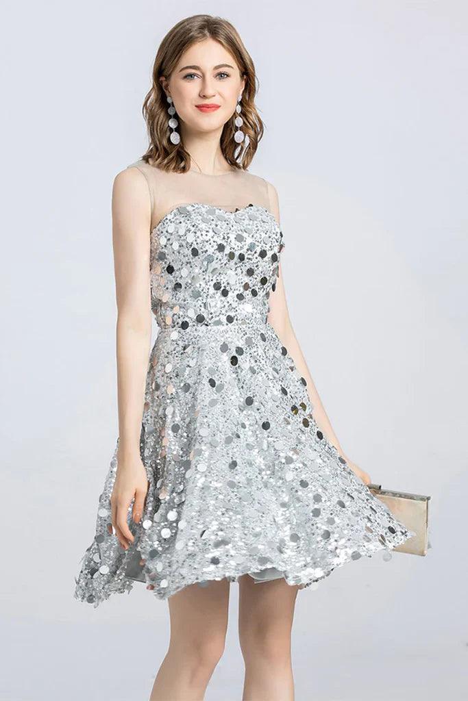 Ärmelloses Mini-Heimkehrkleid mit Juwelenspitze und Pailletten