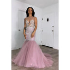 Vestido de noche largo estilo sirena con apliques de lentejuelas y tul transparente