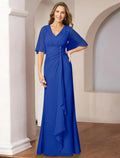 Elegantes, bodenlanges Chiffon-Kleid mit Trompetenform, V-Ausschnitt, halblangen Ärmeln und gerüschter Spitze für die Brautmutter