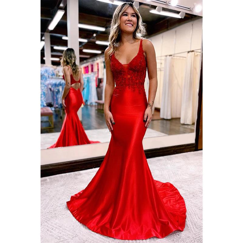 Vestido de fiesta largo estilo sirena con escote en V pronunciado y cuentas