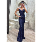Vestido de noche largo con lentejuelas brillantes y tirantes finos 
