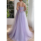 Vestido de noche largo de tul con apliques florales y sin tirantes, corte A