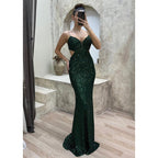 Vestido de noche largo con lentejuelas brillantes y tirantes finos 