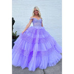 Elegante y lujoso vestido de fiesta de graduación con mangas cortas y hombros descubiertos, corte A y apliques